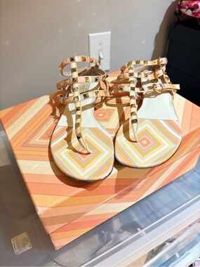 Valentino Pink Nude Gold Rockstud T-Strap Sandals with Geometric Footbed